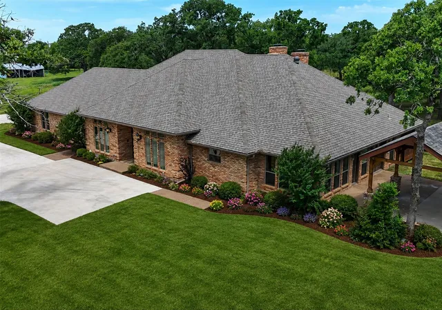 Photo 3 of Single family home for sale at 631 Fm 407 E, Argyle, TX 76226 | MLS# 21277293 | Listing updated on 2026-09-14