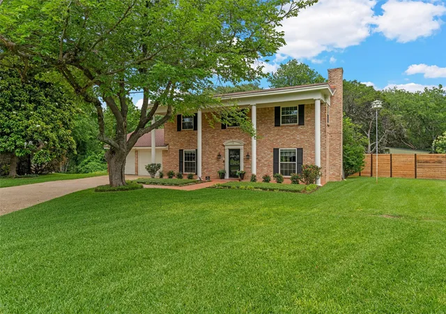 Photo 2 of Single family home for sale at 3401 O'brien Cir, Waco, TX 76708 | MLS# 21277191 | Listing updated on 2026-09-02