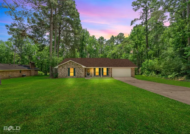 Single family home for sale at 316 Hope St, Mansfield, LA 71052 | MLS# 21277399