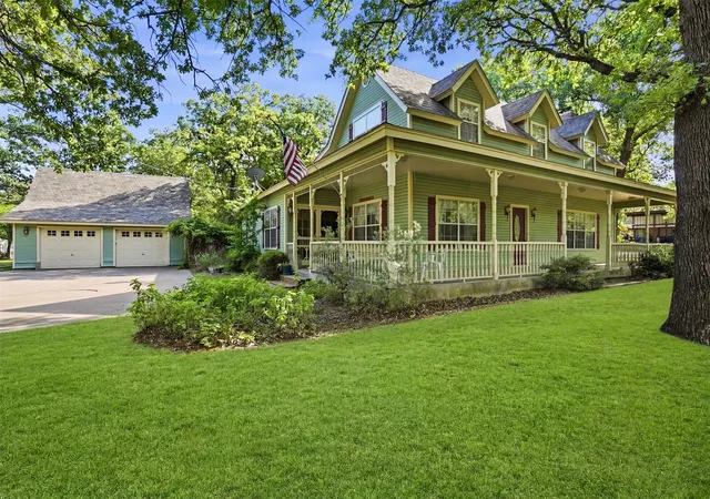 Photo 1 of Single family home for sale at 1000 Barry Ln, Cleburne, TX 76031 | MLS# 21274578 | Listing updated on 2026-07-29