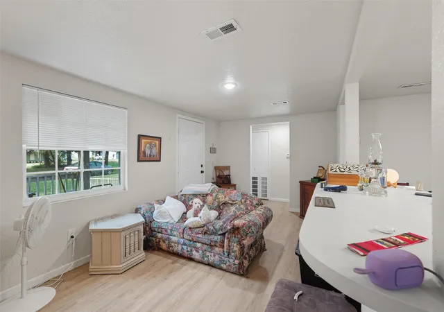 Photo 3 of Single family home for sale at 1080 Cr 1235, Emory, TX 75440 | MLS# 21277619 | Listing updated on 2026-09-26