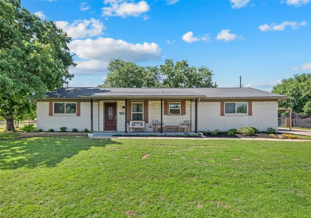 Photo 1 of Sale Pending at 5656 Oak Haven Dr, Fort Worth, TX 76244 | MLS# 21276277 | Listing updated on 2026-09-14