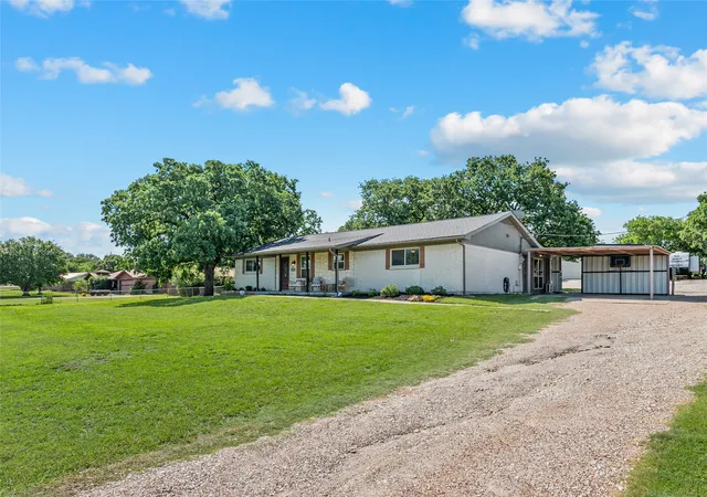 Photo 3 of Sale Pending at 5656 Oak Haven Dr, Fort Worth, TX 76244 | MLS# 21276277 | Listing updated on 2026-09-14