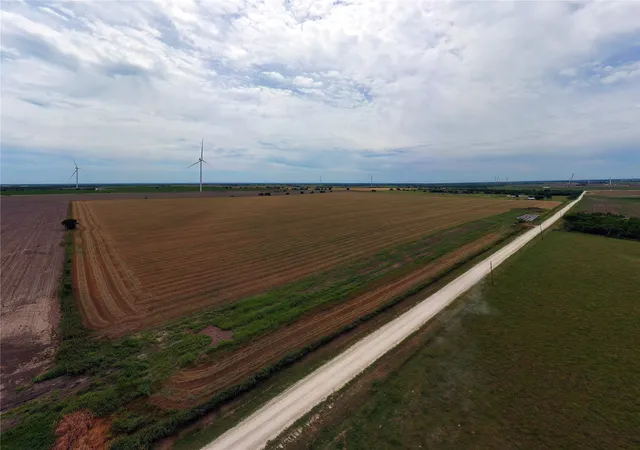 Photo 4 of House for sale at 3341 Fm 639, Frost, TX 76641 | MLS# 21276287 | Listing updated on 2026-09-10