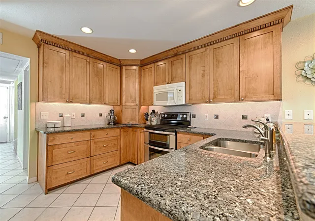 Photo 1 of Single family home for sale at 2954 Woodcroft Cir, Carrollton, TX 75006 | MLS# 21276012 | Listing updated on 2026-09-13