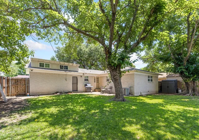 Photo 2 of Single family home for sale at 2125 Elton Rd, Haltom City, TX 76117 | MLS# 21277670 | Listing updated on 2026-09-12