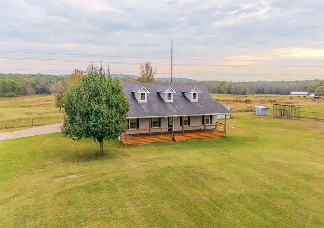 Photo 3 of Single family home for sale at 5300 N Hwy 37, Winnsboro, TX 75494 | MLS# 21277881 | Listing updated on 2026-09-09