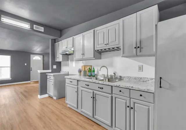 Photo 2 of Single family home for sale at 918 Garden Dr, Garland, TX 75040 | MLS# 21268663 | Listing updated on 2026-09-30
