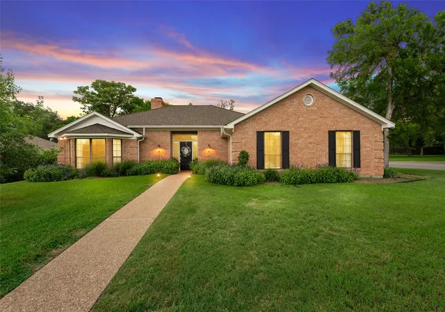 Photo 1 of Single family home for sale at 3400 Hearthwood Cir, Waco, TX 76708 | MLS# 21277561 | Listing updated on 2026-09-21