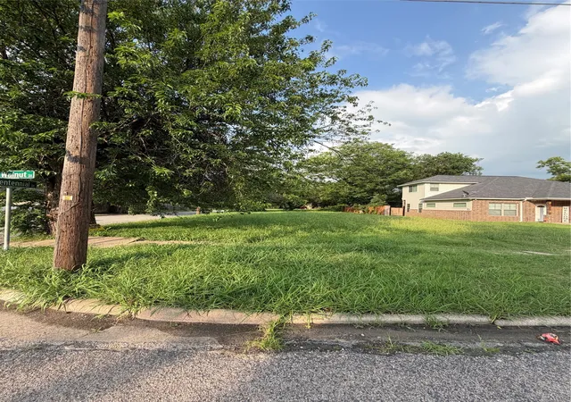 Photo 3 of Land for sale at 1303 S Walnut St, Sherman, TX 75090 | MLS# 21275855 | Listing updated on 2026-09-15