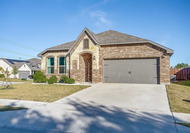 Photo 4 of Single family home for sale at 5828 Utopia Dr, Fort Worth, TX 76179 | MLS# 21278241 | Listing updated on 2026-07-31