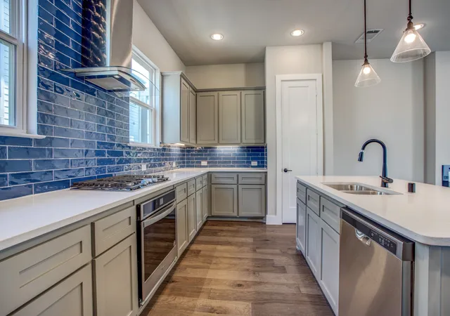 Photo 3 of Single family home for sale at 2527 Carolwood Ln, Dallas, TX 75212 | MLS# 21278335 | Listing updated on 2026-10-07