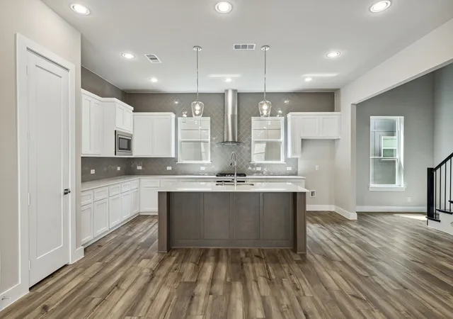 Photo 3 of Single family home for sale at 2535 Carolwood Ln, Dallas, TX 75212 | MLS# 21278351 | Listing updated on 2026-07-31