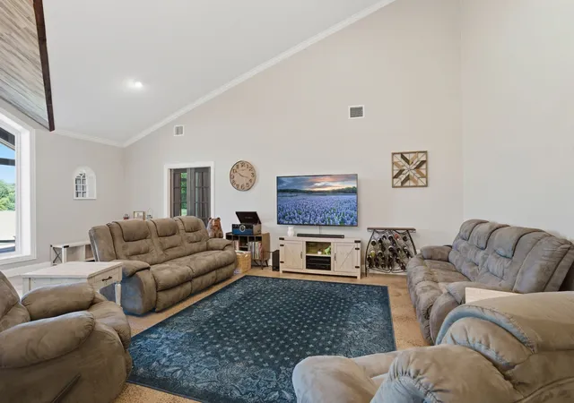 Photo 3 of Single family home for sale at 3027 State Hwy 11, Leonard, TX 75452 | MLS# 21275282 | Listing updated on 2026-09-10