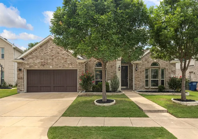 Photo 3 of Sale Pending at 2410 Richland Chambers Ct, Wylie, TX 75098 | MLS# 21276112 | Listing updated on 2026-09-16