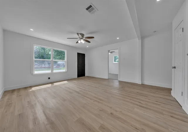 Photo 4 of Single family home for sale at 3265 Earle Dr, Haltom City, TX 76117 | MLS# 21269199 | Listing updated on 2026-10-06