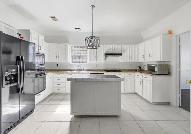 Photo 3 of Single family home for sale at 7116 Grey Dawn Ln, Dallas, TX 75227 | MLS# 21275275 | Listing updated on 2026-09-12