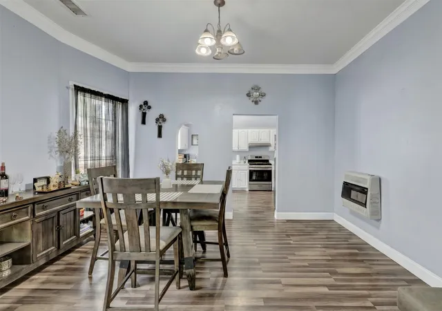 Photo 3 of Single family home for sale at 1811 Wesley St, Greenville, TX 75401 | MLS# 21278606 | Listing updated on 2026-09-14