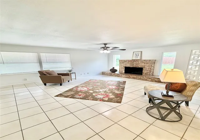 Photo 4 of Single family home for sale at 2117 Foxcroft Cir, Denton, TX 76209 | MLS# 21278238 | Listing updated on 2026-09-14