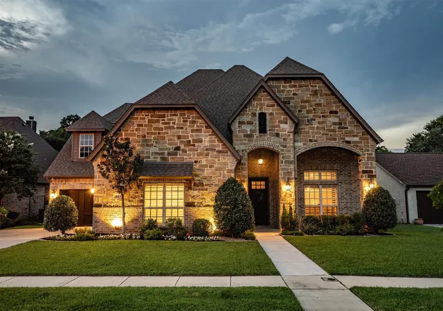 Photo 1 of Single family home for sale at 417 Boonesville Bnd, Argyle, TX 76226 | MLS# 21222868 | Listing updated on 2026-08-01