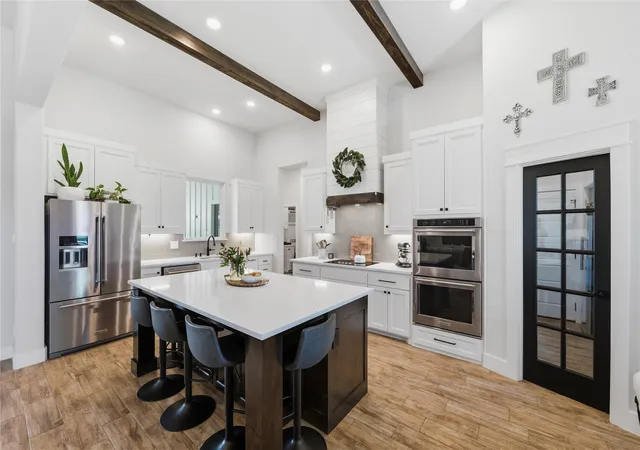 Photo 3 of Single family home for sale at 260 Greene Rd, Weatherford, TX 76087 | MLS# 21278825 | Listing updated on 2026-09-13