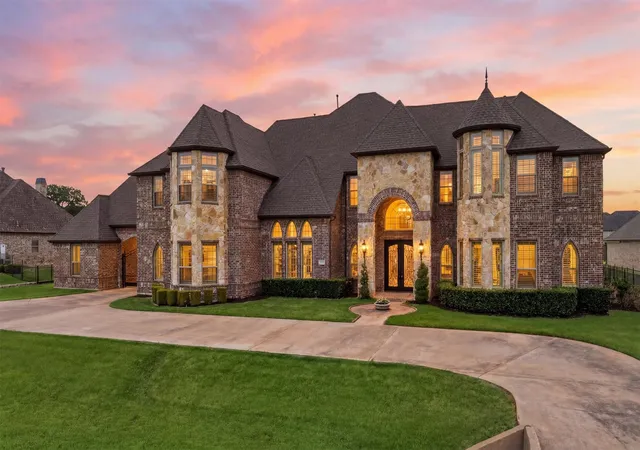 Photo 1 of Mansion for sale at 715 Simmons Rd, Double Oak, TX 75077 | MLS# 21266364 | Listing updated on 2026-09-24