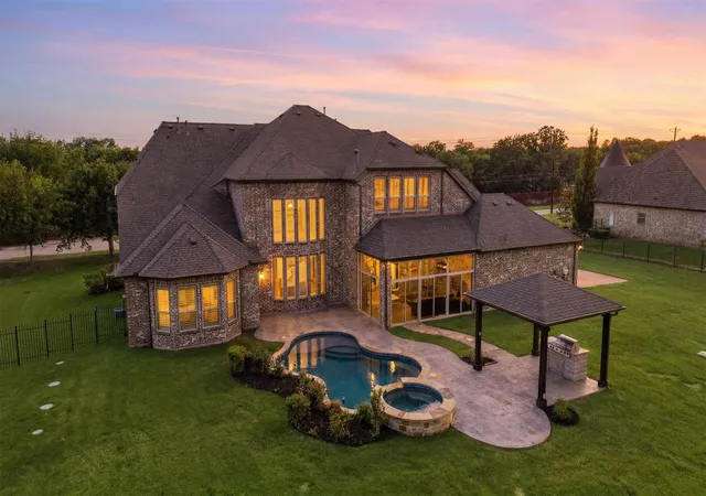 Photo 2 of Mansion for sale at 715 Simmons Rd, Double Oak, TX 75077 | MLS# 21266364 | Listing updated on 2026-09-24