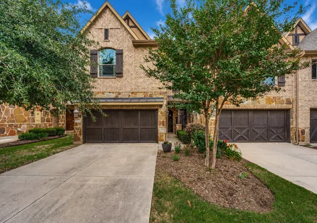 Photo 1 of Sale Pending at 921 Brook Forest Ln, Euless, TX 76039 | MLS# 21278950 | Listing updated on 2026-09-24