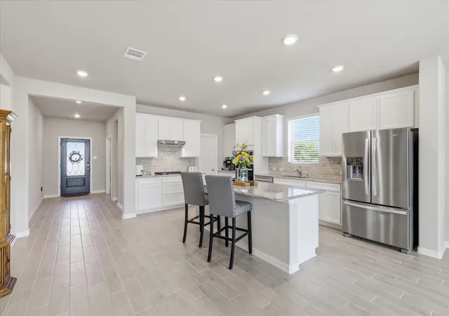 Photo 3 of Single family home for sale at 5516 Candlewood Dr, Denton, TX 76207 | MLS# 21279015 | Listing updated on 2026-09-08