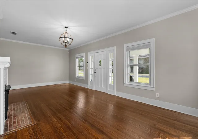 Photo 4 of Single family home for sale at 3864 Fairfield Ave, Shreveport, LA 71106 | MLS# 21279061 | Listing updated on 2026-07-30