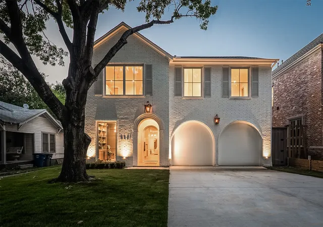 Photo 1 of Single family home for sale at 6251 Palo Pinto Ave, Dallas, TX 75214 | MLS# 21278466 | Listing updated on 2026-09-11