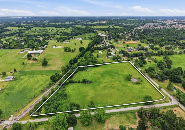 Photo 3 of Land for sale at Tbd New Hope Rd, Aubrey, TX 76227 | MLS# 21279104 | Listing updated on 2026-09-09