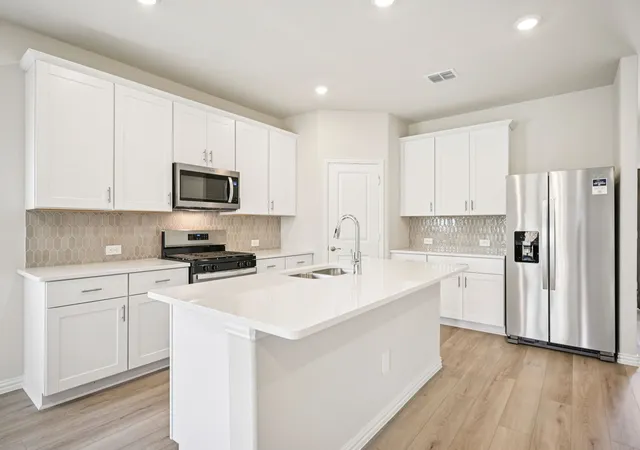 Photo 1 of Single family home for sale at 3054 Texoma Blvd, Farmersville, TX 75442 | MLS# 21278777 | Listing updated on 2026-07-30