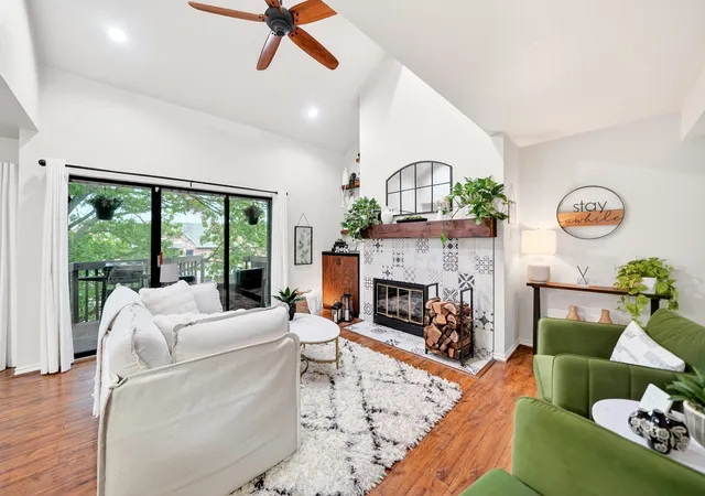 Listing Photo 4 - Condo for sale in building located at 1538 Signal Ridge Pl, Rockwall, TX 75032 - Unit #1538