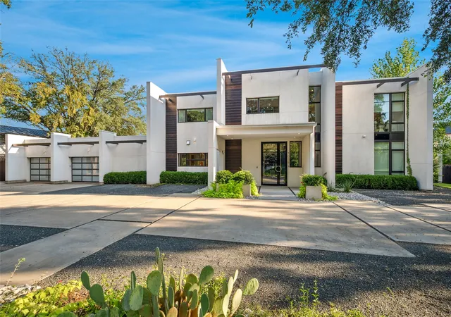 Photo 1 of Mansion for sale at 5036 Radbrook Pl, Dallas, TX 75220 | MLS# 21074881 | Listing updated on 2026-09-09