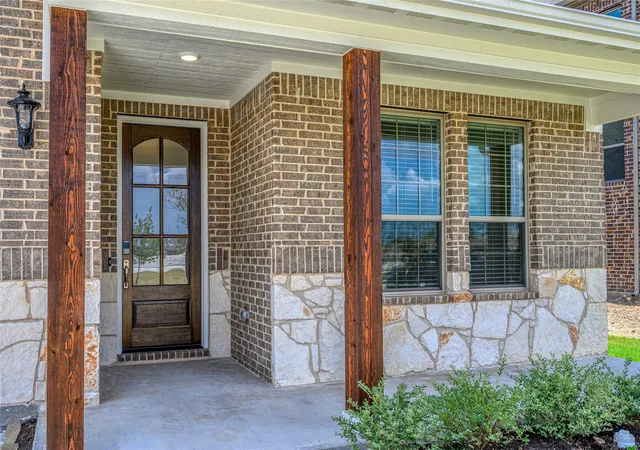 Photo 3 of Sale Pending at 504 Quartz St, Sherman, TX 75092 | MLS# 21279249 | Listing updated on 2026-09-28