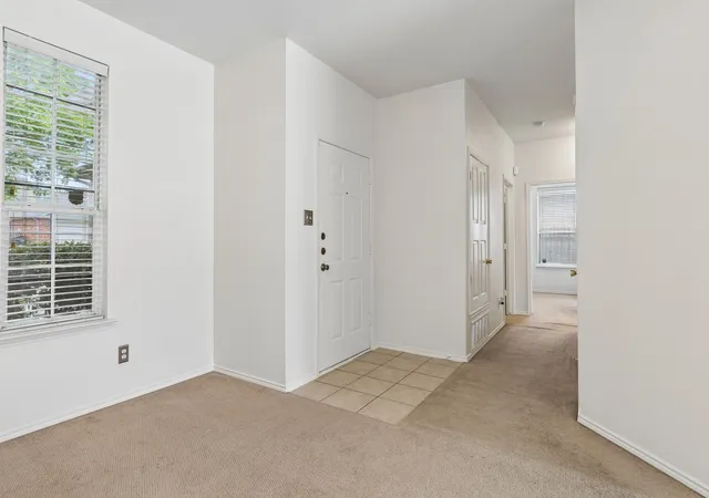 Photo 3 of Single family home for sale at 5116 Meridian Ln, Fort Worth, TX 76244 | MLS# 21279196 | Listing updated on 2026-08-01