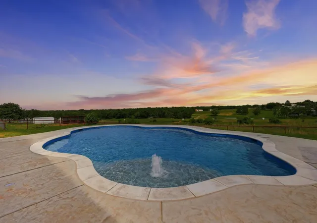 Photo 3 of Sale Pending at 120 Grace View Rd, Weatherford, TX 76088 | MLS# 21277601 | Listing updated on 2026-07-29