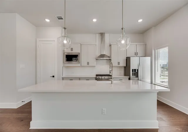 Photo 2 of Sale Pending at 901 Ash Rd, Plano, TX 75075 | MLS# 21279536 | Listing updated on 2026-09-08