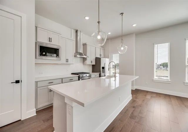 Photo 3 of Sale Pending at 901 Ash Rd, Plano, TX 75075 | MLS# 21279536 | Listing updated on 2026-09-08