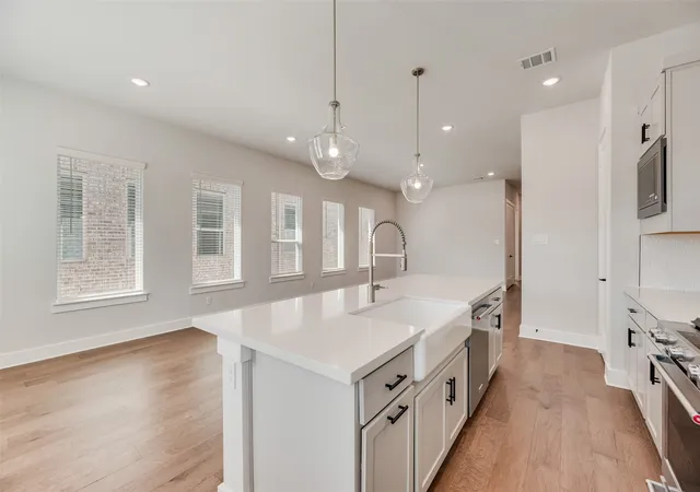 Photo 4 of Sale Pending at 901 Ash Rd, Plano, TX 75075 | MLS# 21279536 | Listing updated on 2026-09-08