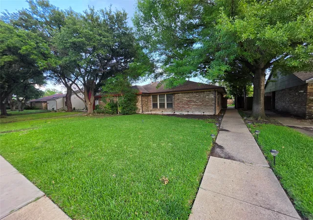 Photo 1 of Single family home for sale at 3038 Modella Ave, Dallas, TX 75229 | MLS# 21278682 | Listing updated on 2026-09-09