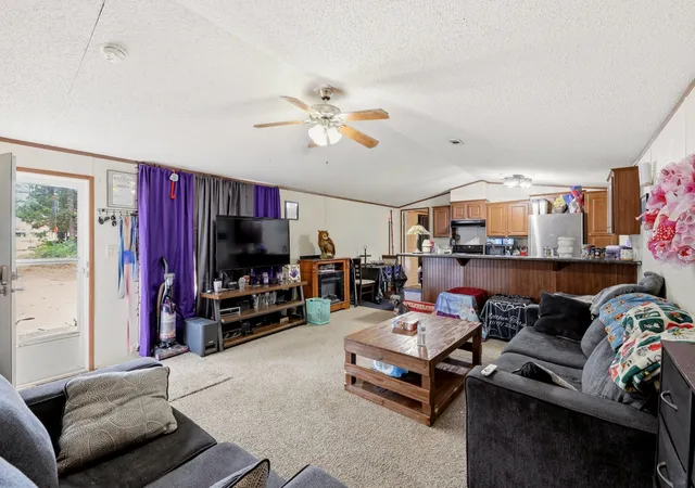 Photo 4 of Manufactured home for sale at 6194 Fm 19, Palestine, TX 75803 | MLS# 21275686 | Listing updated on 2026-09-14