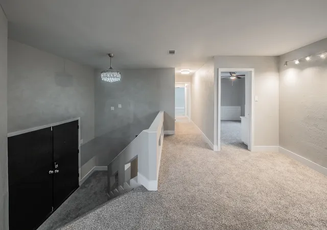 Photo 4 of Sale Pending at 1724 Prestonwood Dr, Arlington, TX 76012 | MLS# 21279902 | Listing updated on 2026-09-14