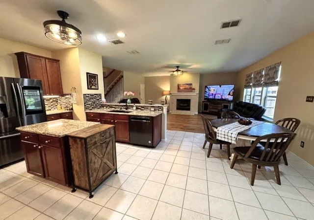 Photo 3 of Single family home for sale at 5832 Rubblestone Dr, Mc Kinney, TX 75070 | MLS# 21273523 | Listing updated on 2026-09-12