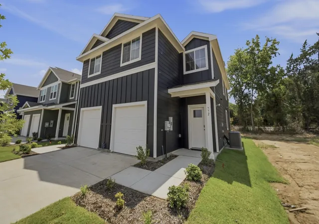 Photo 3 of Sale Pending at 772 Stonewood Dr, Sulphur Springs, TX 75482 | MLS# 21280723 | Listing updated on 2026-09-08