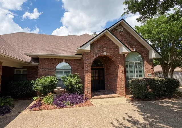 Photo 3 of Single family home for sale at 542 Demery Blvd, Shreveport, LA 71115 | MLS# 21280778 | Listing updated on 2026-09-16