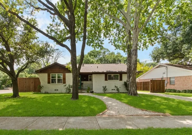 Photo 2 of Single family home for sale at 2530 Springhill Dr, Dallas, TX 75228 | MLS# 21269179 | Listing updated on 2026-10-04