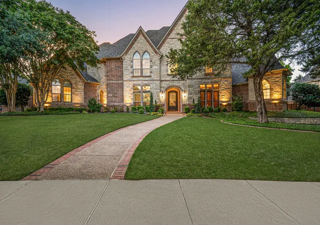 Photo 2 of Mansion for sale at 324 Oak Pointe Ln, Southlake, TX 76092 | MLS# 21259508 | Listing updated on 2026-09-14