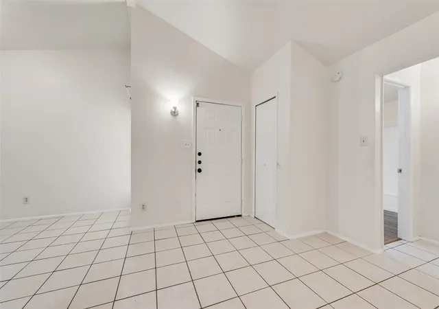 Photo 2 of Single family home for sale at 512 Matterhorn St, Cedar Hill, TX 75104 | MLS# 21281303 | Listing updated on 2026-09-10